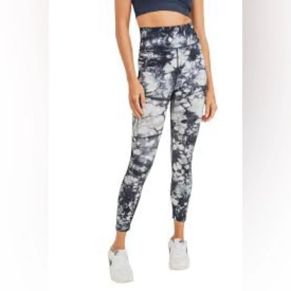 Mono B Green and White Tie-Dye Leggings